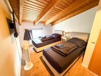 Schlafzimmer 3 mit Fernseher Schlafzimmer 3 mit Fernseher