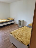 Schlafzimmer 2 bis 3 Personen möglich Schlafzimmer 2 bis 3 Personen möglich