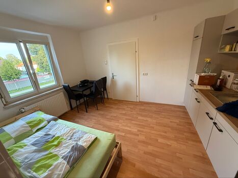 Monteur-Arbeiter Wohnung in Gewerbe-und Industriegebiet Nähe Bild 4 Monteur-Arbeiter Wohnung in Gewerbe-und Industriegebiet Nähe Bild 4