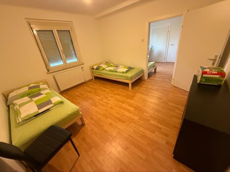 Monteur-Arbeiter Wohnung in Gewerbe-und Industriegebiet Nähe Bild 2 Monteur-Arbeiter Wohnung in Gewerbe-und Industriegebiet Nähe Bild 2