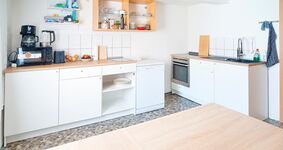 Praktisch schlafen nur 12 min. bis Göttingen mit PKW Bild 5 Praktisch schlafen nur 12 min. bis Göttingen mit PKW Bild 5