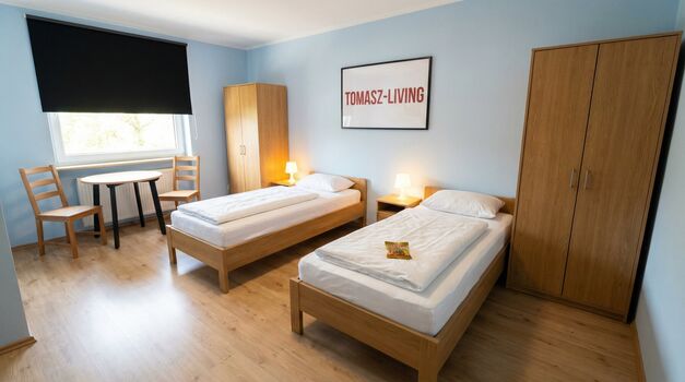 MH19 / TOMASZ-LIVING in OBERHAUSEN - Flexible Anreise + TV Zdjęcie 2 MH19 / TOMASZ-LIVING in OBERHAUSEN - Flexible Anreise + TV Zdjęcie 2