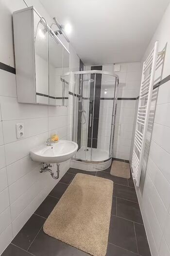 Großes Ferienhaus in Siegen-Kreuztal für Monteure Bild 3 Großes Ferienhaus in Siegen-Kreuztal für Monteure Bild 3