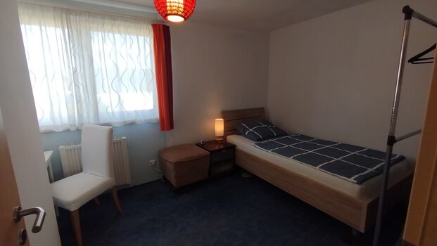 Schlafzimmer 1 von 2 Schlafzimmer 1 von 2