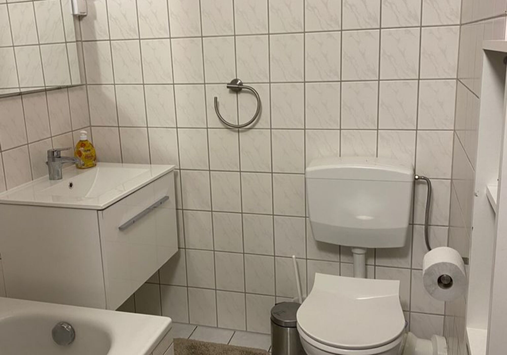 Gemeinsames Badezimmer Gemeinsames Badezimmer