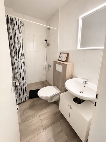 Workerslodge Krefeld für 2-30 Gäste mit Stellplatz & Balkon Picture 3 Workerslodge Krefeld für 2-30 Gäste mit Stellplatz & Balkon Picture 3