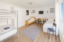 Voll ausgestattete Wohnung in verkehrsgünstiger Lage für 5 Bild 3 Voll ausgestattete Wohnung in verkehrsgünstiger Lage für 5 Bild 3