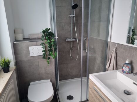 Top Monteurs-Apartments direkt in Rüsselsheim Bild 2 Top Monteurs-Apartments direkt in Rüsselsheim Bild 2