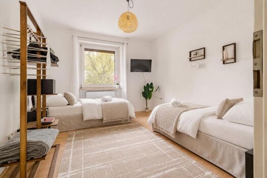 Modern ausgestattete 2-Zimmer-Wohnung in bester Lage von LU Modern ausgestattete 2-Zimmer-Wohnung in bester Lage von LU