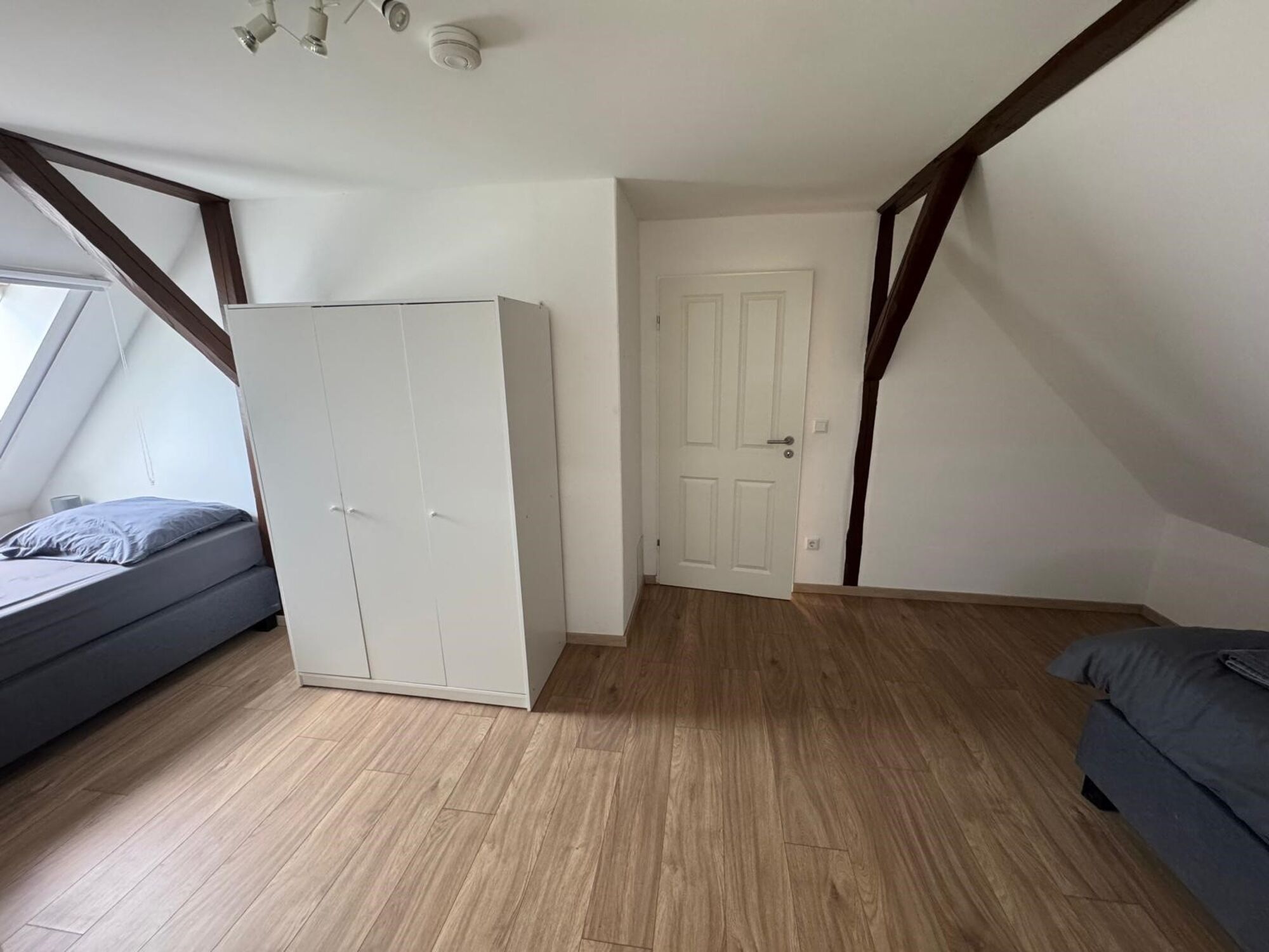 DP Zimmer DG DP Zimmer DG