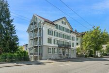 Das ganze Haus wurde vor 3 Jahren kernsaniert. Das ganze Haus wurde vor 3 Jahren kernsaniert.