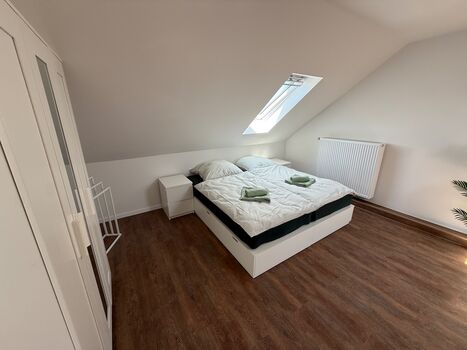Premium-Anwesen Bremen 290 m² · 6 Business-Einzelzimmer Premium-Anwesen Bremen 290 m² · 6 Business-Einzelzimmer