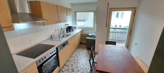 In der liebevoll ausgestatteten Küche hast du alles zur Hand, was du zum Zubereiten leckerer Mahlzeiten benötigst. / The lovingly equipped kitchen has everything you need to prepare delicious meals. In der liebevoll ausgestatteten Küche hast du alles zur Hand, was du zum Zubereiten leckerer Mahlzeiten benötigst. / The lovingly equipped kitchen has everything you need to prepare delicious meals.