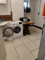 Waschmaschine und Trockner zur freien Nutzung Waschmaschine und Trockner zur freien Nutzung