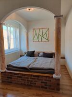 Schlafzimmer 1 - 1 Doppelbett, 1 Kleiderschrank Schlafzimmer 1 - 1 Doppelbett, 1 Kleiderschrank