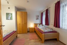 Schlafzimmer mit 2 Einzelbetten, Attelblick Schlafzimmer mit 2 Einzelbetten, Attelblick