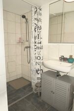 Frisch renovierte 2 Zimmer Wohnung Picture 4 Frisch renovierte 2 Zimmer Wohnung Picture 4