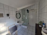 Wohnung - mit getrennten Betten, ideal für beruflich unterwe Bild 2 Wohnung - mit getrennten Betten, ideal für beruflich unterwe Bild 2