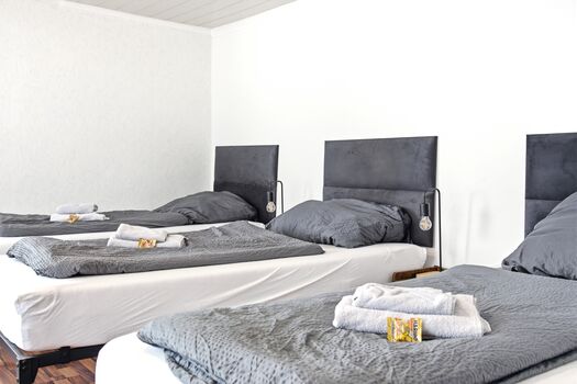 Ganzes Appartments in Kirchheim Teck. Eigenes Bad, Küche, Wohnung. Ganzes Appartments in Kirchheim Teck. Eigenes Bad, Küche, Wohnung.