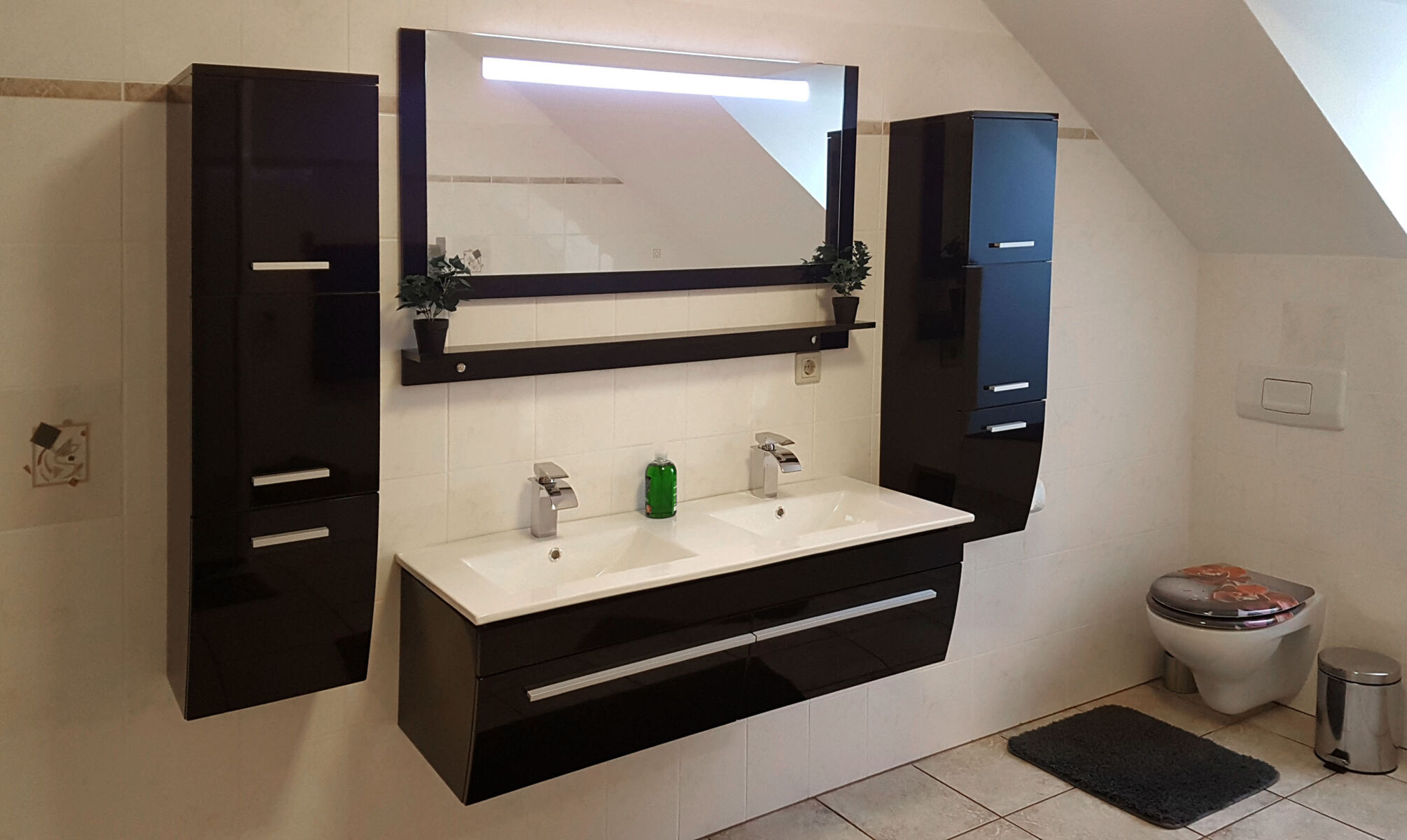 Doppelwaschtisch Wohnung 1 Doppelwaschtisch Wohnung 1
