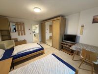 Gästezimmer / WG Koch-Dobrescu Zdjęcie 2 Gästezimmer / WG Koch-Dobrescu Zdjęcie 2
