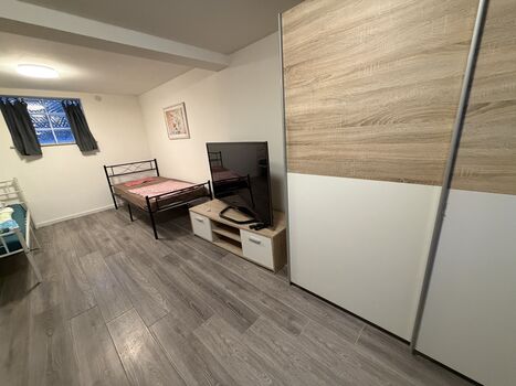 🏠 Monteurshaus Leverkusen | 3 Zimmer | bis 6 Personen | 📶 WLAN | 🧺 Bild 4 🏠 Monteurshaus Leverkusen | 3 Zimmer | bis 6 Personen | 📶 WLAN | 🧺 Bild 4