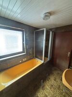 Haus mit zwei Wohnungen Bild 1 Haus mit zwei Wohnungen Bild 1