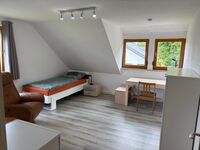 Komplett möblierte Einzel- und Doppelzimmer in Laichingen Bild 7 Komplett möblierte Einzel- und Doppelzimmer in Laichingen Bild 7