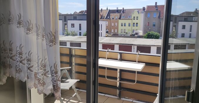 Blick vom Balkon am Wohnzimmer Blick vom Balkon am Wohnzimmer