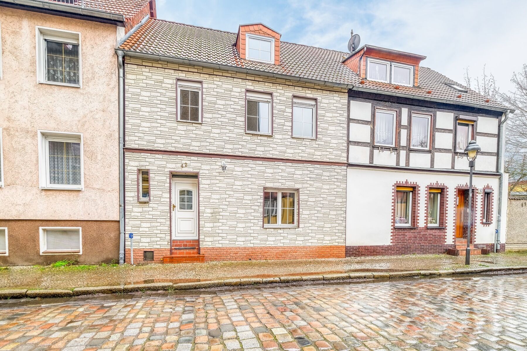Außenansicht Reihenhaus Außenansicht Reihenhaus