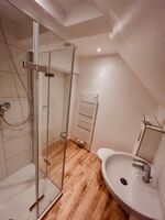 Kleines Bad im Dachgeschoss Kleines Bad im Dachgeschoss