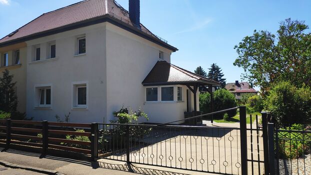 4-Zimmer Haus in Leipzig, bis zu 7 Personen 4-Zimmer Haus in Leipzig, bis zu 7 Personen