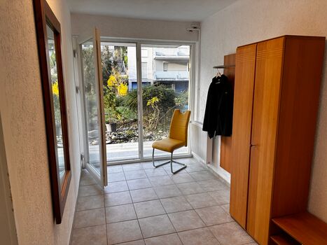 Wohnung Behringer, nahe Basel in ruhiger Wohngegend, Parkplatz am Haus. Bild 2 Wohnung Behringer, nahe Basel in ruhiger Wohngegend, Parkplatz am Haus. Bild 2