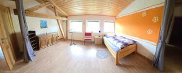 3. Schlafzimmer 1 Bett + 1 Beistellliege 3. Schlafzimmer 1 Bett + 1 Beistellliege
