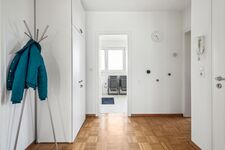 heller und geräumiger Flur heller und geräumiger Flur