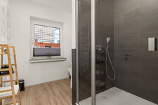 4 Room, 1,5 Bäder, Zentral, Balkon, Billard, PS4, Parkplatz Bild 6 4 Room, 1,5 Bäder, Zentral, Balkon, Billard, PS4, Parkplatz Bild 6