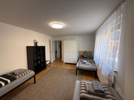 ARCOS Wohnung–Geräumige 3-Zimmer-Wohnung mit 8 Einzelbetten ARCOS Wohnung–Geräumige 3-Zimmer-Wohnung mit 8 Einzelbetten
