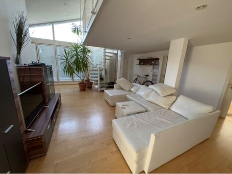 Stilvolle Penthouse-Maisonette & XXL Dachterrasse Picture 2 Stilvolle Penthouse-Maisonette & XXL Dachterrasse Picture 2