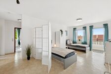 Wohnung nahe an der Autobahn mit Balkon Picture 1 Wohnung nahe an der Autobahn mit Balkon Picture 1