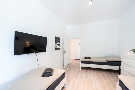 Easy Apartments 24 I MA-Neckarau direkt am Großkraftwerk! Picture 3 Easy Apartments 24 I MA-Neckarau direkt am Großkraftwerk! Picture 3
