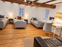 1. OG — Dreibettzimmer / Triple room 1. OG — Dreibettzimmer / Triple room