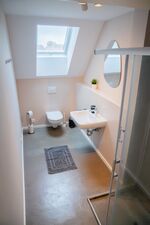 HOCHWERTIG EINGERICHTET | 2 ZIMMER | FREE PARKING - WiFi Picture 26 HOCHWERTIG EINGERICHTET | 2 ZIMMER | FREE PARKING - WiFi Picture 26