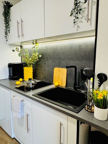 Black&Yellow Apartment Bielefeld Bild 2 Black&Yellow Apartment Bielefeld Bild 2