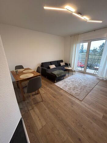 Wohnzimmer und zusätzlicher Schlafraum Wohnzimmer und zusätzlicher Schlafraum