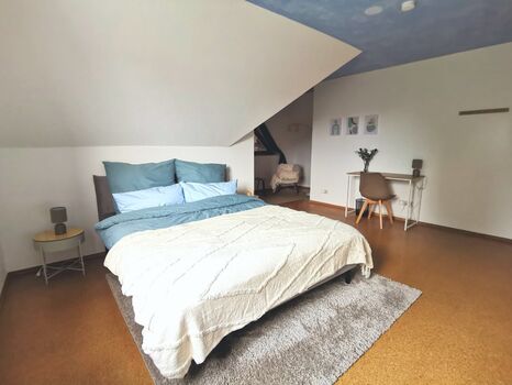 Großes, idyllisches Zimmer mit Garten und Parkplatz nahe Berlin Großes, idyllisches Zimmer mit Garten und Parkplatz nahe Berlin