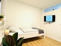 Einzelzimmer / single room Einzelzimmer / single room