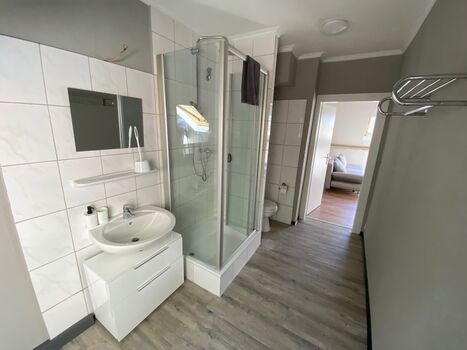 EMAS 8 / Whg. mit 2 Einzelbetten, WLAN, Küche, Waschmaschine Bild 3 EMAS 8 / Whg. mit 2 Einzelbetten, WLAN, Küche, Waschmaschine Bild 3