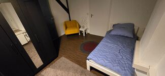 Nur 22 Euro pro Person: Große Wohnung 150 m², 6 Schlafplätze. Picture 1 Nur 22 Euro pro Person: Große Wohnung 150 m², 6 Schlafplätze. Picture 1