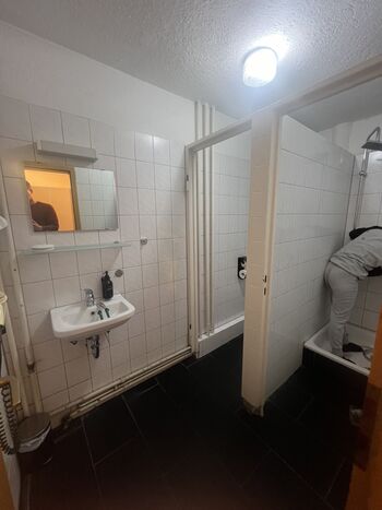 Zimmer und Wohnnugen in TOP LAGE! Bild 4 Zimmer und Wohnnugen in TOP LAGE! Bild 4