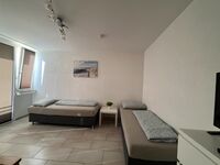 Monteurzimmer Köln | 27 Apartments | Hofparkplatz 3m hoch | Küche | WLAN Bild 12 Monteurzimmer Köln | 27 Apartments | Hofparkplatz 3m hoch | Küche | WLAN Bild 12